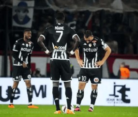 关于窗口期法国杯焦点战，纽约尼克斯刷新队史纪录，质疑声仍在，控场能力受关注的信息-九游体育