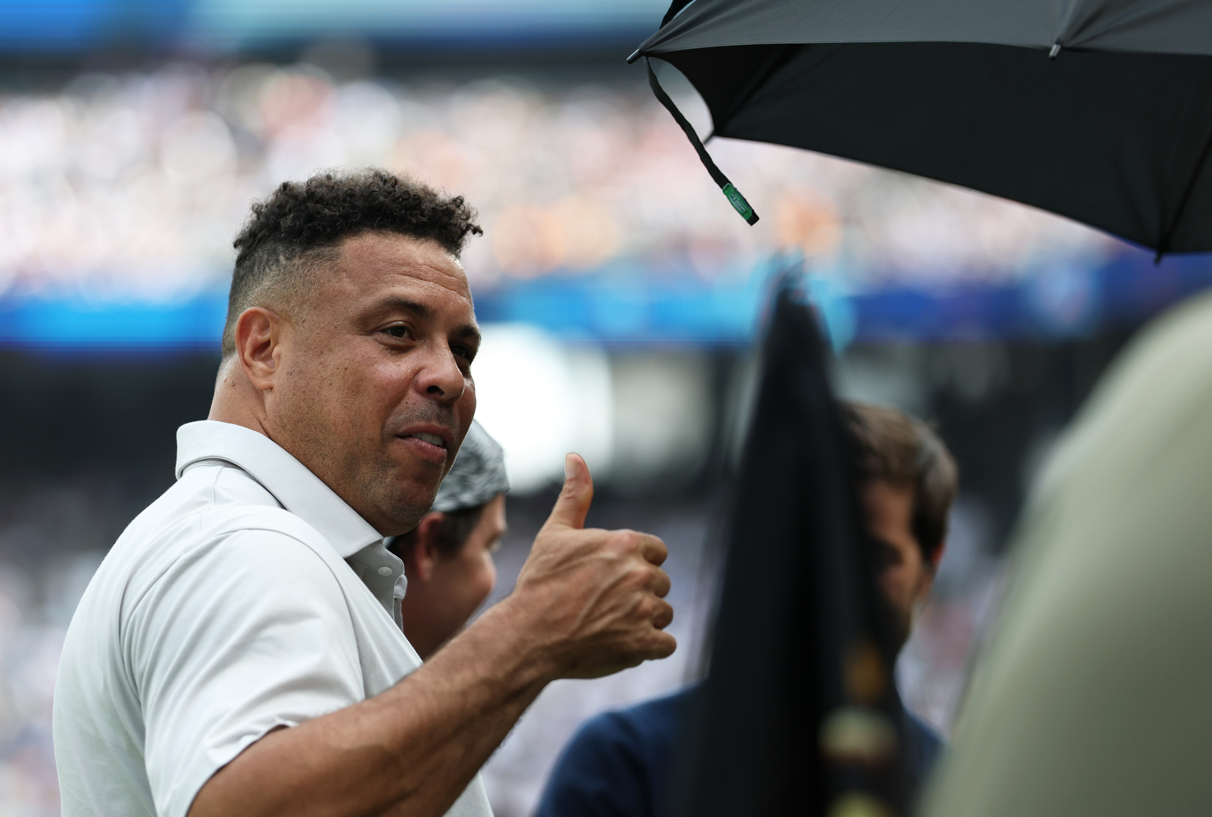 关于巴黎圣日耳曼训练开放日，国际比赛日防线松动引欢呼，意甲在即，赛季目标并未改变的信息